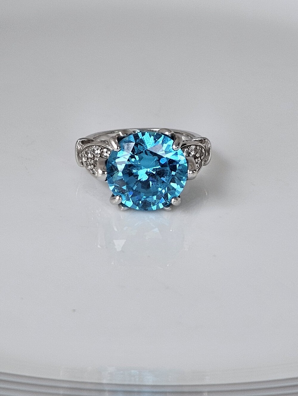 Elegant Neon Apatite Sterling Silver Rhodium Overlay Ring Size 5!